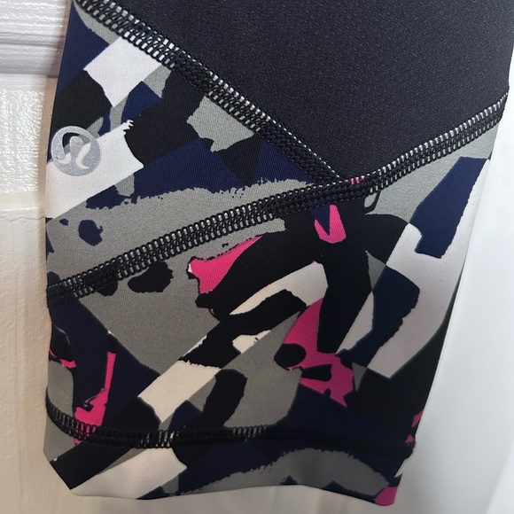 Lululemon Pace Rival Crop- Pop Cut Boom Juice Multi/ Black/ Size 4 - Picture 9 of 12